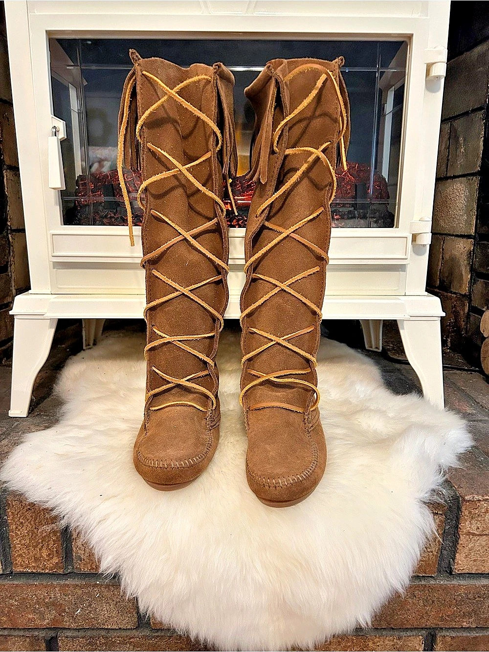 Minnetonka Front-Lace Hardsole Knee-High Boots in Cognac Size 6